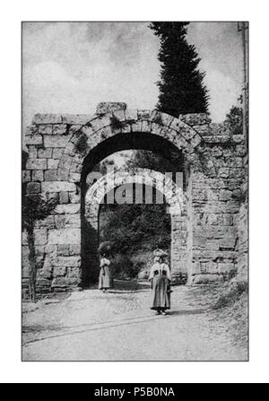 N/A. Italiano: Archi di Casamari - Porta Maggiore-Ferentino. 12. September 2011. Unbekannt 554 Ferentino storica Porta Maggiore Stockfoto