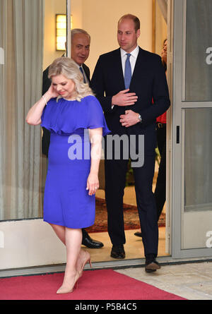 Der Herzog von Cambridge trifft sich mit dem israelischen Ministerpräsidenten Benjamin Netanjahu und seine Frau Sara Ben-Artzi an seinem Amtssitz in Jerusalem, Israel, als Teil seiner Reise in den Nahen Osten. Stockfoto