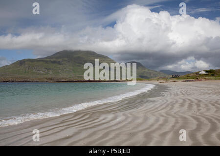 Die herrlichen weißen Sandstrand von Glassilaun Beach in der Nähe von Renvyle auf das Connemara Coast, Irland Stockfoto