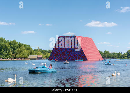 London Mastaba temporäre Skulptur von Christo und Jeanne Claude auf Serpentine Stockfoto