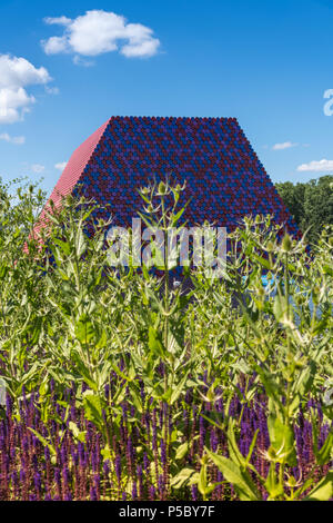 London Mastaba temporäre Skulptur von Christo und Jeanne Claude auf Serpentine Stockfoto