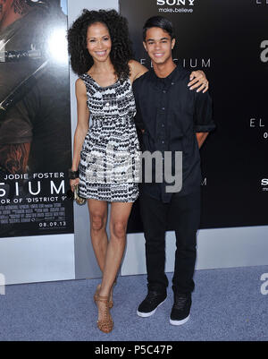 Sherri saum familie