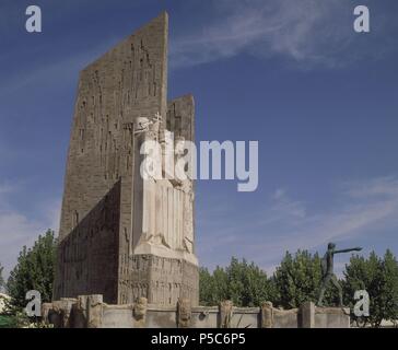 MONUMENTO A LA BATALLA DE LAS Navas de Tolosa INUGURADO EN 1881. Autor: GONZALEZ OREA ANTONIO/MILLAN MANUEL. Ort: Außen, LA CAROLINA, Jaen, Spanien. Stockfoto