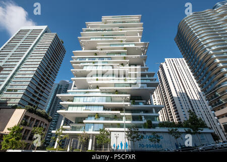 Modernes hohes Luxus Apartment Gebäuden, den Terrassen, im Zentrum von Beirut, Libanon. Stockfoto