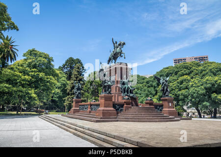San Martin Statue bei General San Martin Plaza in Retiro - Buenos Aires, Argentinien Stockfoto