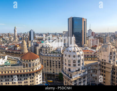 Luftbild der Innenstadt von Buenos Aires und Bencich Gebäude Kuppel - Buenos Aires, Argentinien Stockfoto