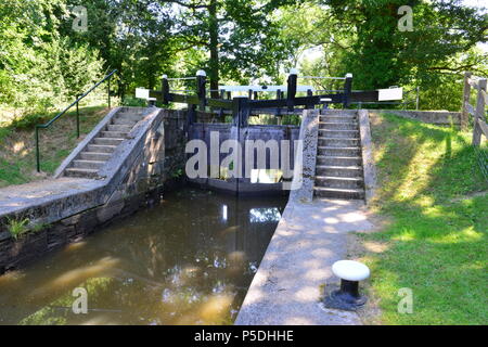 Verriegelung der Wey und Arun canal Stockfoto