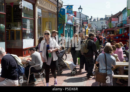 Ein Sommer am Nachmittag im Park Kensington Gardens, North Laine, Brighton, East Sussex, England, Großbritannien Stockfoto