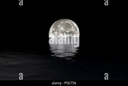 Vollmond über ruhige See Stockfoto