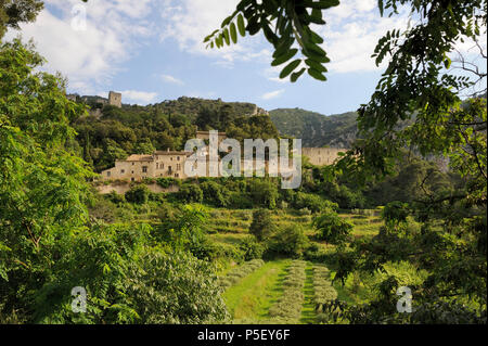 Panoramablick von Oppede-le-Vieux im Luberon, Provence, Frankreich Stockfoto