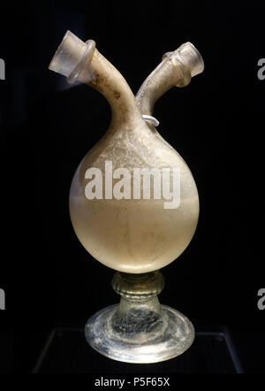 467 1 Flasche aus der Grundstein der neuen Vergnügen Haus, Stuttgart, 1584, Glas - Landesmuseum Württemberg - Stuttgart, Deutschland - DSC 03164 Stockfoto