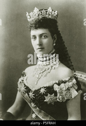 N/A. Englisch: Alexandra von Dänemark, Prinzessin von Wales, später Königin des Vereinigten Königreichs. 5. Mai 1881. Alexander Bassano (1829-1913) Alternative Namen Alessandro Bassano Beschreibung britische Fotograf Geburtsdatum / Tod 1 Mai 1829 vom 21. Oktober 1913 Ort der Geburt / Todes London London Authority control: Q 2833085 VIAF: 226413323 ISNI: 0000 0003 6340 7636 ULAN: 500014526 LCCN: Nr. 2005051540 Oxford Dict.: 66743 WorldCat 30 Königin Alexandra, die Prinzessin von Wales Stockfoto