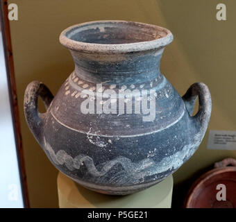 N/A. Englisch: Ausstellung im Harvard Semitic Museum, Harvard University, Cambridge, Massachusetts, USA. Diese Arbeit ist alt genug, so dass es im. 3 April 2016, 14:52:58. 94 Daderot Amphoroid Krater, Classical-Hellenistic, Weiß gestrichen VI Ware, Maroni - Harvard Semitic Museum - Cambridge, MA-DSC 06392 Stockfoto