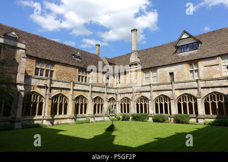 N/A. Englisch: Klöster - Lacock Abbey - Wiltshire, England. 26 Mai 2016, 10:32:58. Daderot 354 Klöster - Lacock Abbey - Wiltshire, England - DSC 00844 Stockfoto