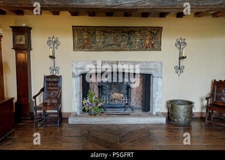 N/A. Englisch: Innenansicht Packwood House - Warwickshire, England. 10 Juni 2016, 08:44:15. Daderot 519 Eingangsbereich - Packwood House - Warwickshire, England - DSC 08798 Stockfoto