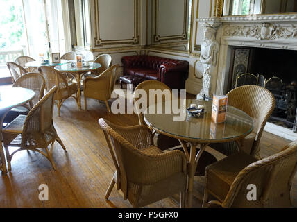 N/A. Englisch: Biddulph Grange - Staffordshire, England. 11 Juni 2016, 06:43:38. Daderot 262 Cafe - Biddulph Grange - Staffordshire, England - DSC 09077 Stockfoto