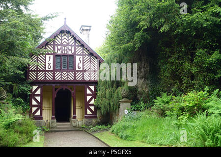 N/A. Englisch: Cheshire Cottage - Biddulph Grange Garden - Staffordshire, England. 11 Juni 2016, 07:08:32. Daderot 337 Cheshire Cottage - Biddulph Grange Garden - Staffordshire, England - DSC 09195 Stockfoto