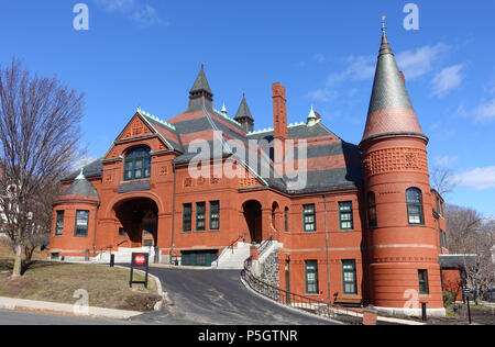 N/A. Englisch: Belmont Rathaus - Belmont, Massachusetts, USA. 26 Februar 2017, 12:35:10. Daderot 185 Belmont Rathaus - Belmont, MA-DSC 07840 Stockfoto