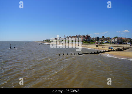 Im Sommer Blick auf Southwold von Southwold Pier Stockfoto