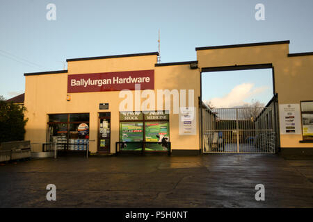 Fivemiletown, County Fermanagh, Nordirland Großbritannien. 3. November 2013. Straßenszenen in der Stadt Fivemiletown Stockfoto