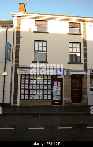 Fivemiletown, County Fermanagh, Nordirland Großbritannien. 3. November 2013. Straßenszenen in der Stadt Fivemiletown Stockfoto