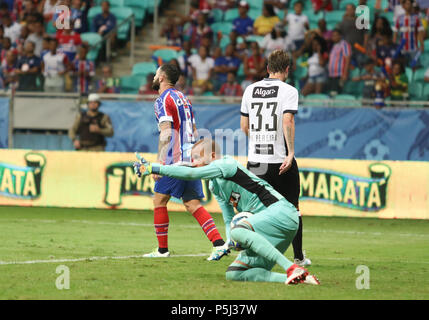 Salvador, Brasilien. 26 Juni, 2018. Lance bei einem Match zwischen Bahia, Ceará, statt an diesem Mittwoch (26.) in einem Spiel gültig für das Jahr 2018 im Nordosten Cup. Am Fonte Nova Arena in Salvador, BA. Credit: Tiago Caldas/FotoArena/Alamy leben Nachrichten Stockfoto