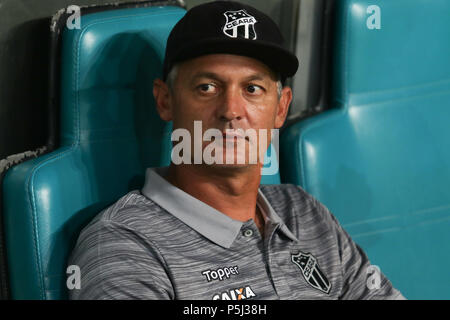 Salvador, Brasilien. 26 Juni, 2018. Lisca technische von Ceará bei einem Match zwischen Bahia, Ceará, statt an diesem Mittwoch (26.) in einem Spiel gültig für das Jahr 2018 im Nordosten Cup. Von Fonte Nova Arena in Salvador, BA. Credit: Tiago Caldas/FotoArena/Alamy leben Nachrichten Stockfoto