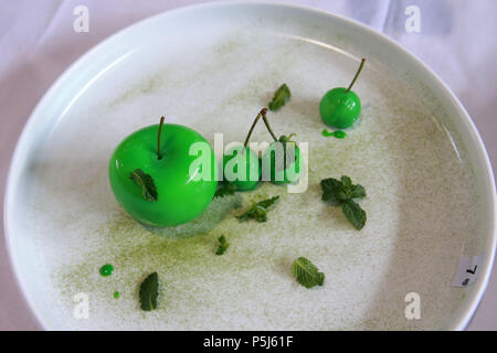 Beijin, Beijin, China. 26 Juni, 2018. Peking, China -26.Juni 2018: Die China International Catering Essen & Trinken Expo startet in Peking, China, 26. Juni 2018. Credit: SIPA Asien/ZUMA Draht/Alamy leben Nachrichten Stockfoto