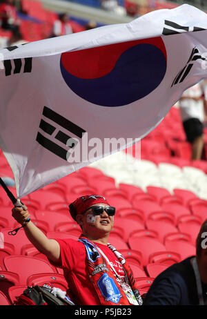 Kasan, Russland. 27 Juni, 2018. Fußball, Wm 2018, Vorrunde, Gruppe F, 3. Spieltag: Südkorea gegen Deutschland an der Kasaner Arena: Südkoreanische Fans auf den Tribünen. Credit: Andreas Gebert/dpa/Alamy leben Nachrichten Stockfoto