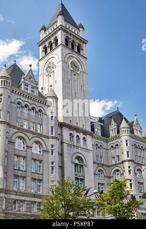 Washington DC, USA - Juni 5, 2018: Der Trump International Hotel von der Pennsylvania Avenue und der 11. Straße Stockfoto