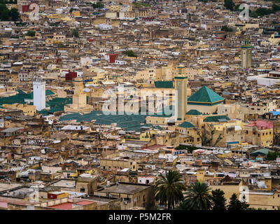 FEZ, MAROKKO - ca. April 2017: Blick auf die Medina von Fes Stockfoto