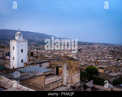 FEZ, MAROKKO - ca. April 2017: Blick auf die Medina von Fez. Stockfoto