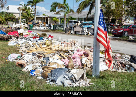 Everglades City Florida, nach dem Hurrikan Irma, Häuser Häuser Wohnungen, Sturm Disaster Recovery Cleanup, Überflutung Schäden Zerstörung Nachwirkungen, Müll, de Stockfoto