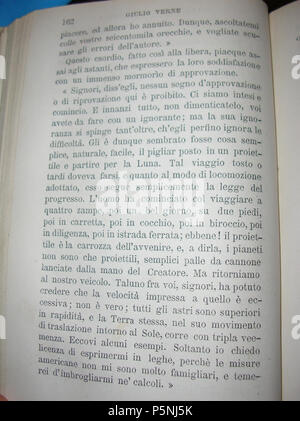 N/A. Foto aus dem Buch "alla Terra Alla Luna', 1880 gedruckt. . Jules Verne (1828 - 1905) Alternative Namen Jules Gabriel Verne Beschreibung französischer Schriftsteller Geburtsdatum / Tod vom 8. Februar 1828 24. März 1905 Ort der Geburt / Todes Nantes Amiens Arbeit Periode 1850-Authority control: Q 33977 VIAF: 76323989 ISNI: 0000 0001 2140 0562 ULAN: 500253402 79064013 LCCN: n NLA: 35580378 WorldCat 406 Dalla Terra alla Luna - 162 Stockfoto