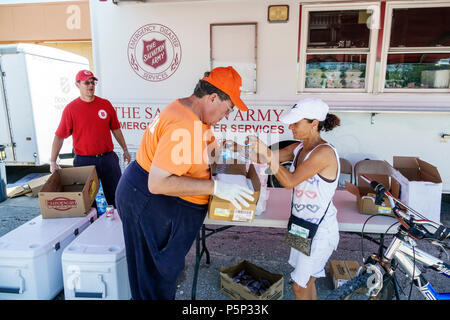 Immokalee Florida, nach Hurrikan Irma Sturmschäden Zerstörung Nachwirkungen, Katastrophenhilfe, Hilfe, die Heilsarmee Notfall-Katastrophe Stockfoto