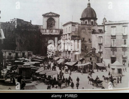 N/A. Italiano: Giacomo Brogi (1822-1881) - Porta Capuana-N° di Catalogo sconosciuto. 19. Giacomo Brogi (1822-1881) 240 Brogi, Giacomo (1822-1881) - Napoli, Porta Capuana Stockfoto