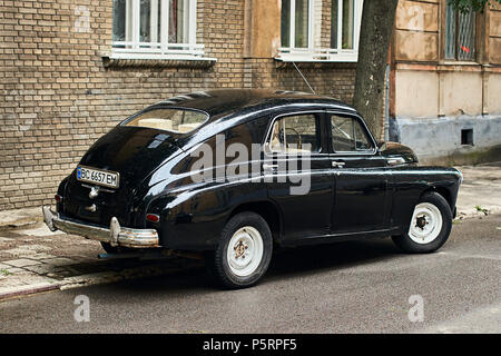 Vintage schwarz GAZ-M20 Pobeda Auto freigegeben ca. 1950 in der UDSSR auf der Straße geparkt Stockfoto