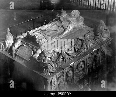 N/A. Englisch: Kardinal Cisneros' Grab in Alcalá de Henares Español: Tumba Del Cardenal Cisneros. 1524. N/A 270 Kardinal Cisneros' Grab Stockfoto