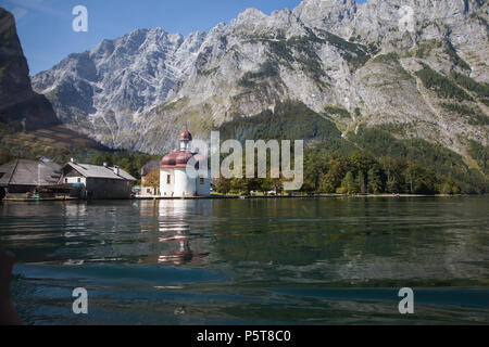 Blick auf St. Bartholomä am Königsee, Blick auf St. Bartholomö Stockfoto