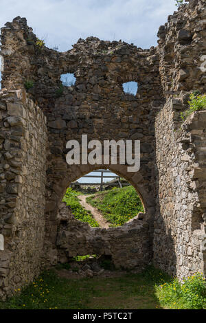 Ruinen von Saris Schloss in der Nähe von Presov in der Slowakei Stockfoto