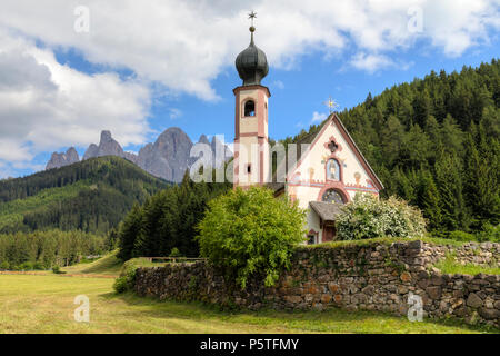 Chiesetta di San Giovanni, Ranui, Dolomiten, Trentino, Alto Adige, Italien, Europa Stockfoto