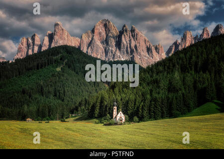 Chiesetta di San Giovanni, Ranui, Dolomiten, Trentino, Alto Adige, Italien, Europa Stockfoto