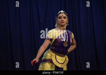 Bharathya natyam ist einer der klassischen Tanzformen Indiens von der Staat Tamil Nadu. Beliebt ist es nicht nur in Indien, sondern in der ganzen Welt Stockfoto