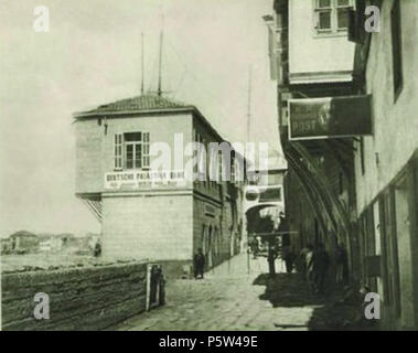 N/A. Englisch: Filiale der Deutschen Bank in Palastina Jaffa (Haifa) vor dem Ersten Weltkrieg. Auf der rechten Seite, das Zeichen der Österreichischen Post (K. K. Österreichischen Post) sichtbar ist. Österreich hatte den Ersten, unter einer Handvoll westlicher Länder, in denen die Post öffnen und während des Osmanischen Reiches. Aus einem Buch von 26 Sepia Fotografien von der Deutschen Bank veröffentlicht Palastina vor WW 1. 16 August 2014, 13:54:33. DEUTSCHE PALASTINA-BANK, pre-WW 1 444 Deutsche Palastina-Bank Jaffa Stockfoto