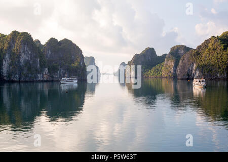 Bai Tu Long Bay, Vietnam. Stockfoto