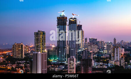 Skyline von South Mumbai im Bau im östlichen Gürtel. Stockfoto