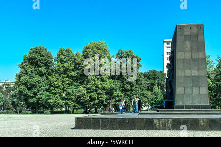 Warschau, Polen - 31. Mai 2018: Iconic Denkmal des Warschauer Ghettos Helden von N. Rappaport. Stockfoto