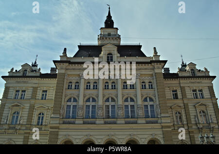 Rathaus in Novi Sad, Serbien, Gebäude aus dem 19. Jahrhundert vollständig wiederhergestellt Stockfoto