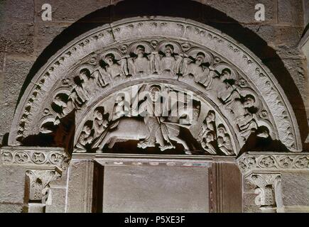 SANTIAGO MILES CHRISTI - TIMPANO DE CLAVIJO EN EL CRUCERO SUR DE LA CATEDRAL DE SANTIAGO - ROMANICO - ESPAÑOL - 1225/50. Lage: CATEDRAL - INTERIEUR, SANTIAGO DE COMPOSTELA, La Coruña, Spanien. Stockfoto