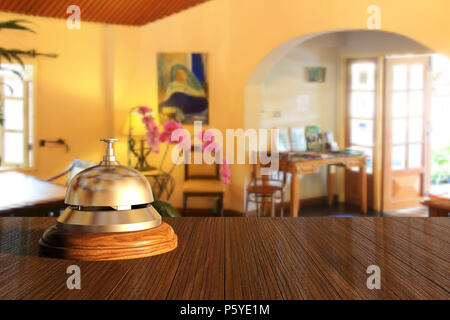 Der Service im Hotel Glocke an der Rezeption, 3D-Rendering Stockfoto